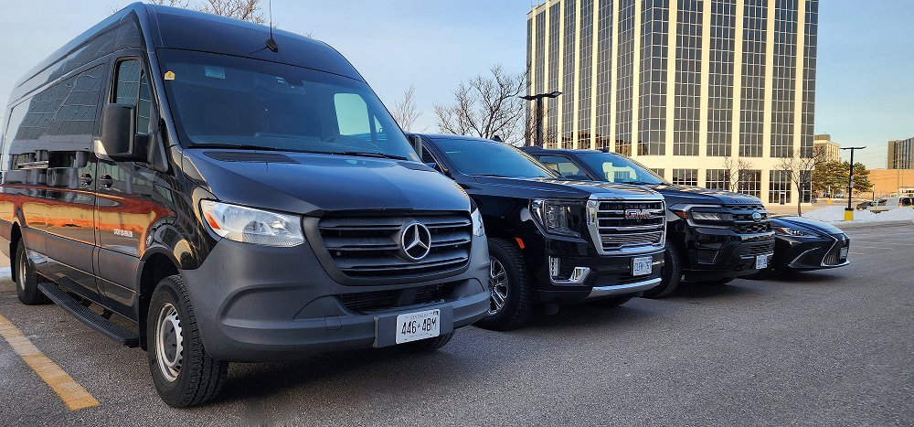 Why Your Business Needs a Corporate Limo Account in Kingston